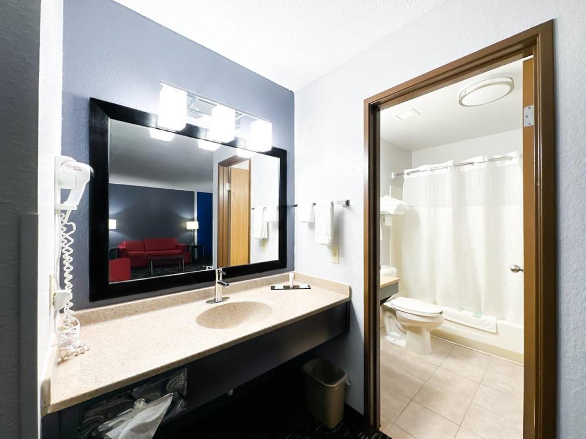 Blaine Town Inn & Suites Luaran gambar